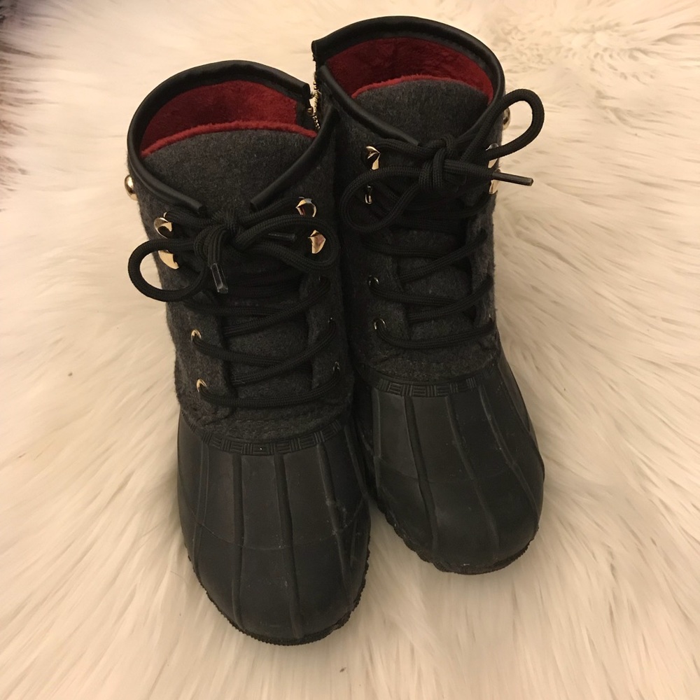 Tommy Hilfiger duck boots